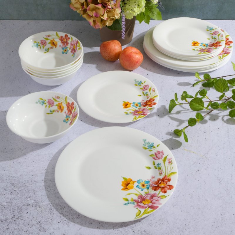 Ultra Round 18-Piece Opal Glass Dinnerware Set