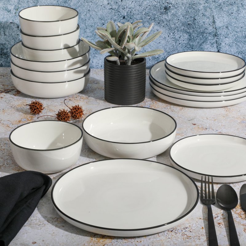 Oslo 16-Piece Porcelain Dinnerware Set