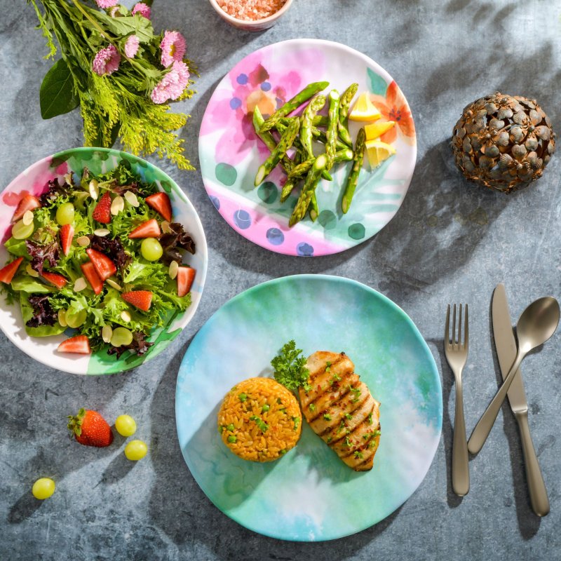 Cinnamon Twist 12-Piece Decorated Assorted Color Melamine Dinnerware