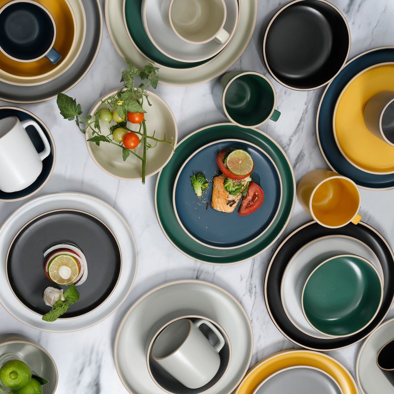 Zuma 16-Piece Round Matte Stoneware Dinnerware Set