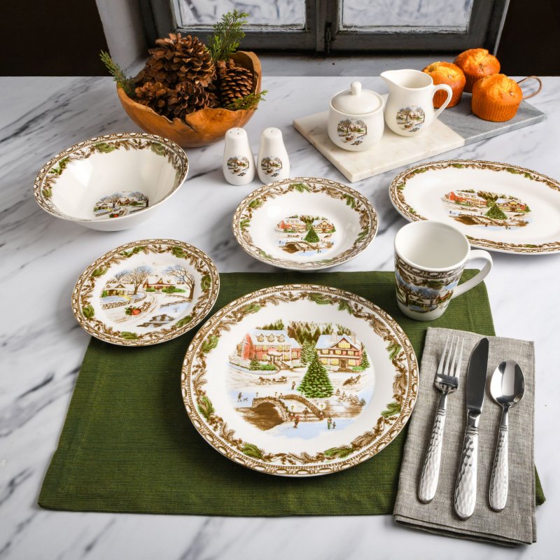 Christmas Toile 16-Piece Dinnerware Set