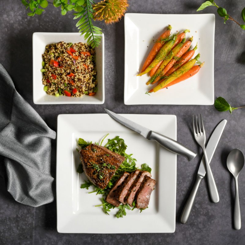 Everyday Hard Square 12-Piece Fine Ceramic Dinnerware Set